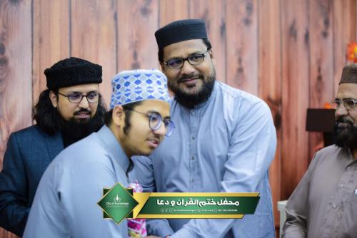 Mehfil-e-Khatm-e-Quran-Pics-71